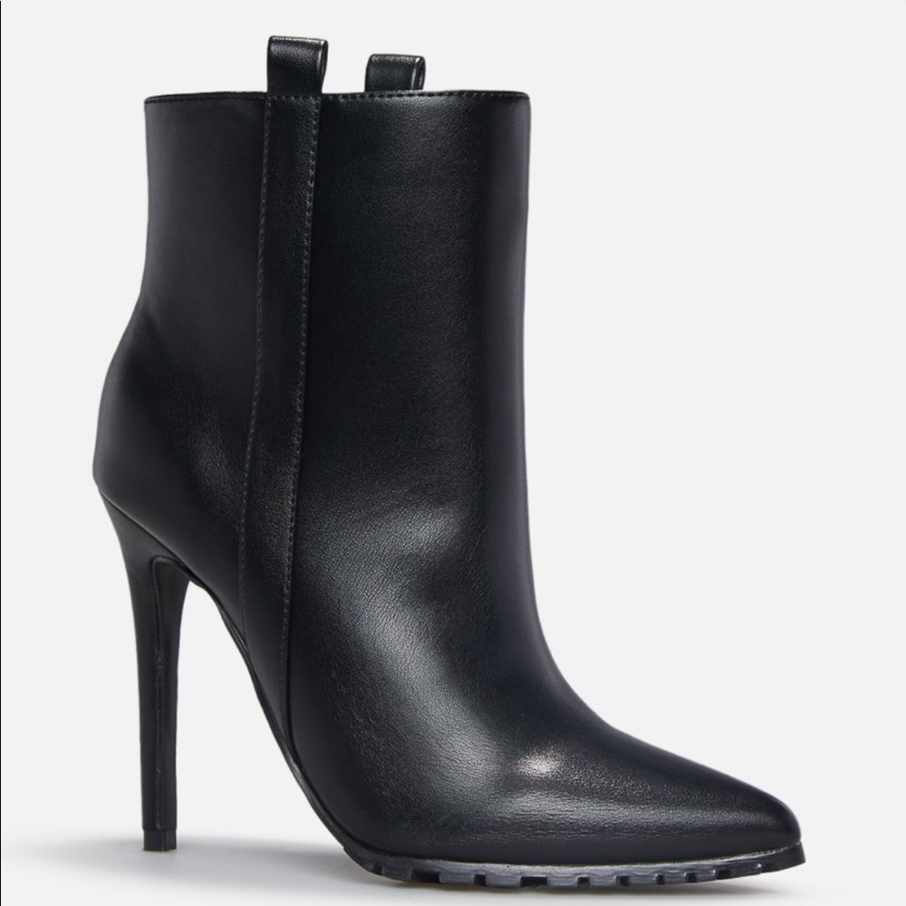SPICE UP YOUR LIFE LUG SOLE STILETTO BOOTIE! NEW